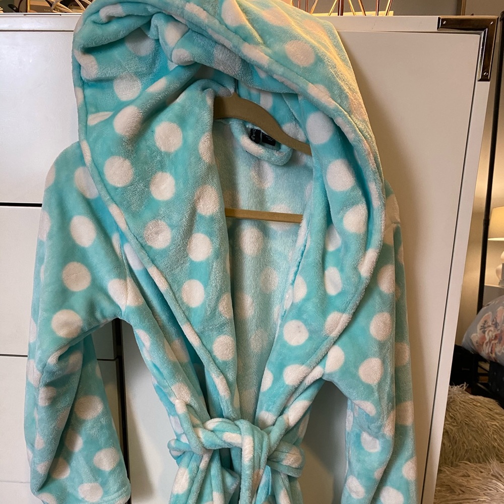 Cozy Cynthia rowley bathrobe